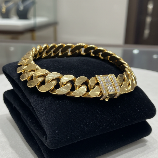 Luxury Cuban Link Dog Collar – Gold & Silver Diamond Chain Necklace for Pets - Gold Store Business